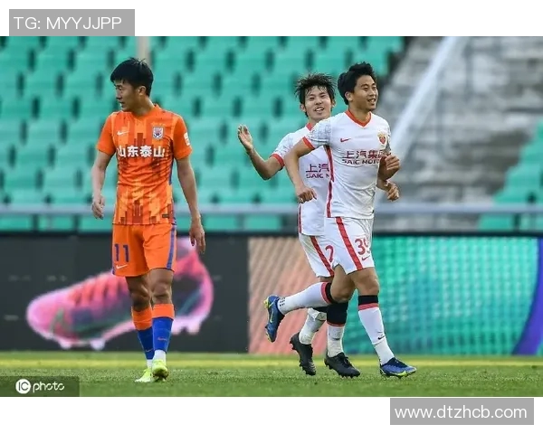 被忽略的西藏足球明星如何在逆境中崭露头角与实现梦想